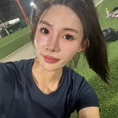 何睿
